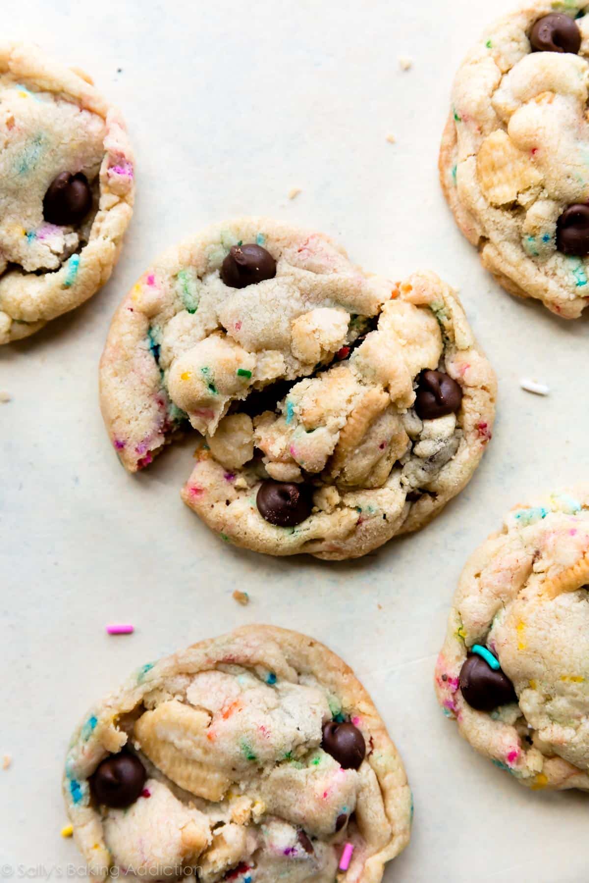 Cake Batter Oreo Cookies