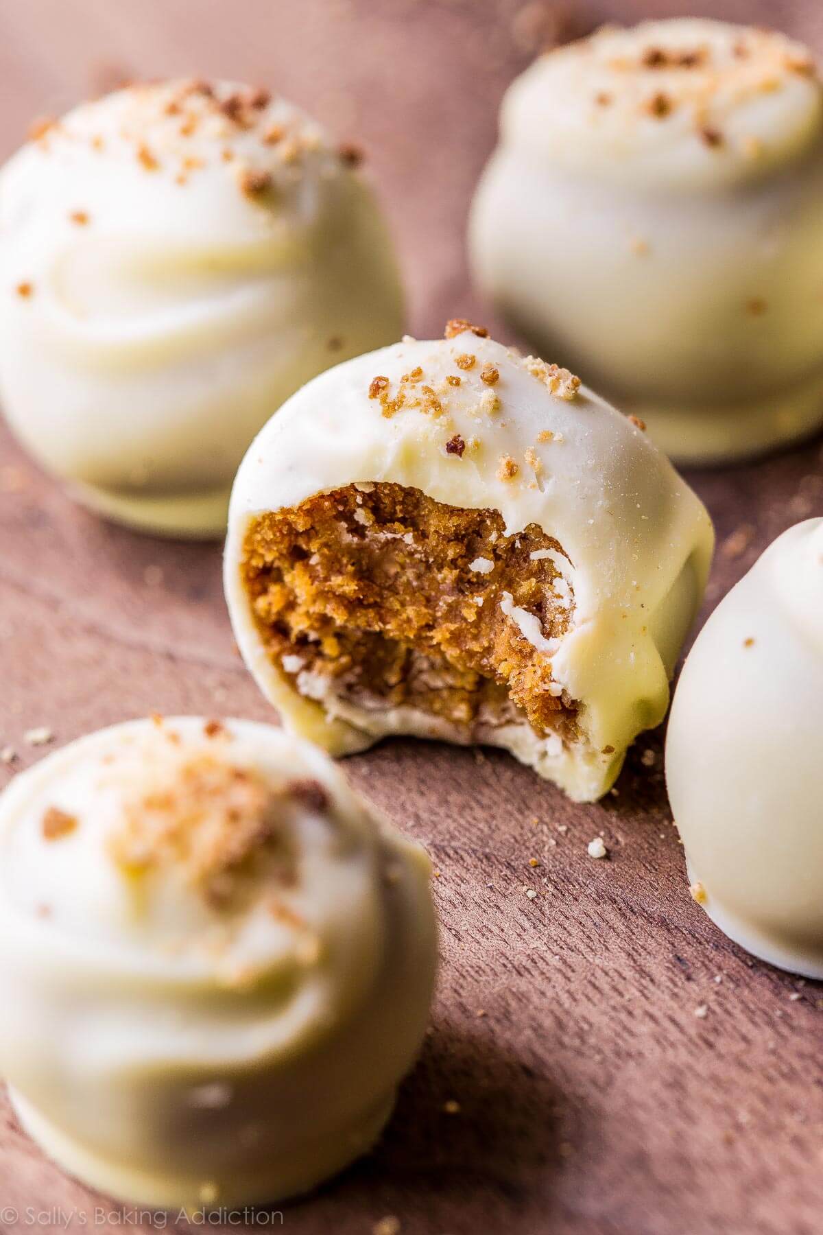 white chocolate pumpkin spice truffles