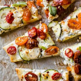 zucchini ricotta flatbread
