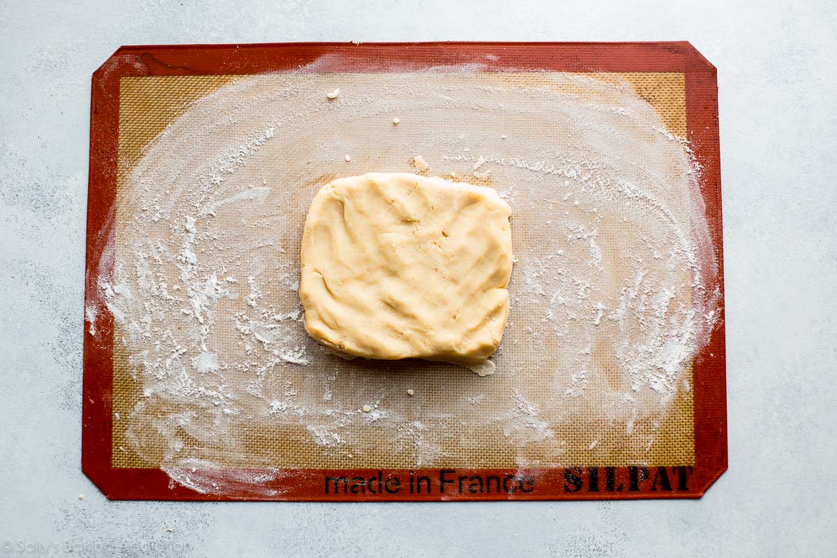 cinnamon roll sugar cookie dough