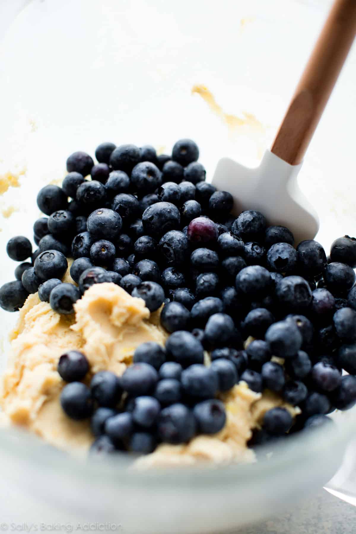 Blueberries in a glass bowl