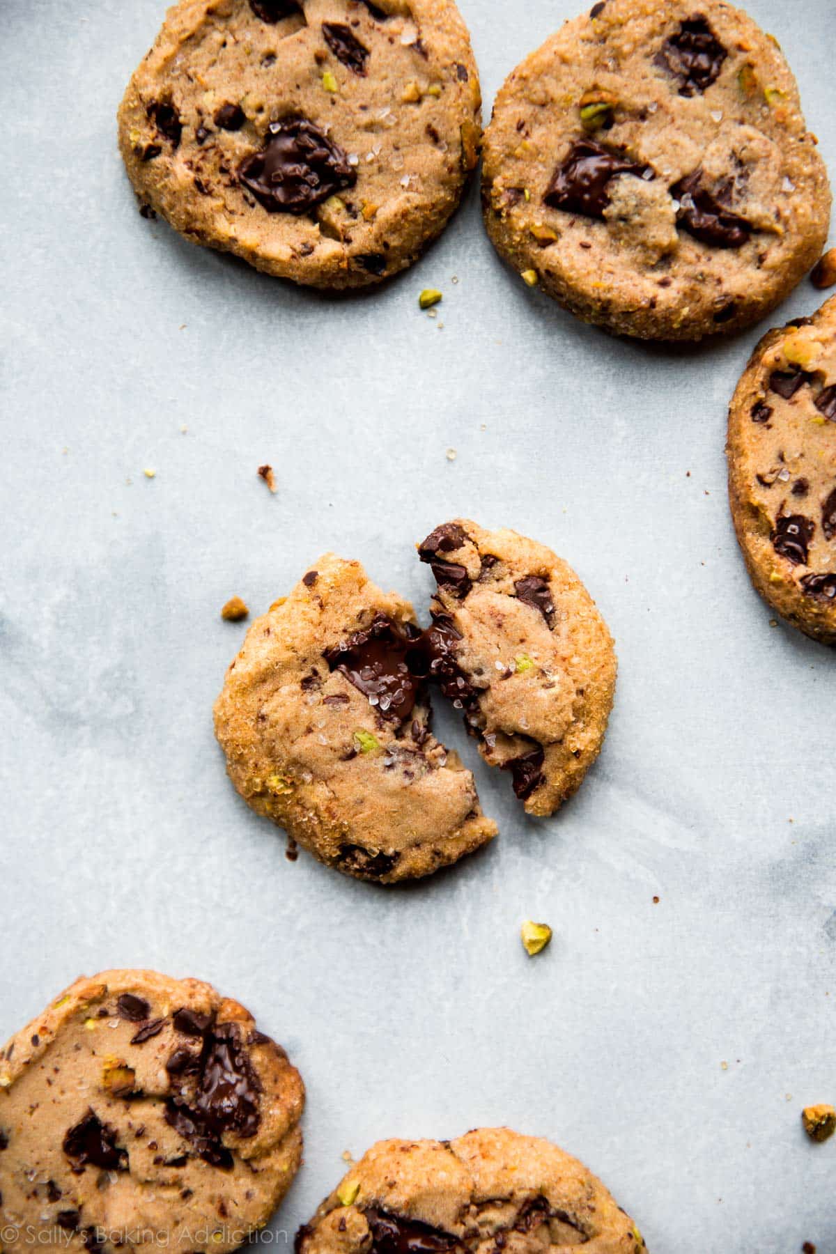 pistachio chocolate chunk cookies