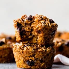 pumpkin oatmeal cup muffins with chocolate chips