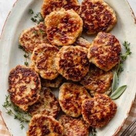 platter of maple chicken breakfast sausage.